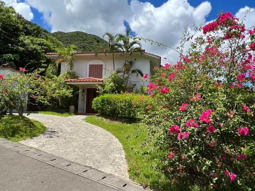Up to 13 people / Have a BBQ with friends in a large garden / Close to Yonehara Beach! - Image 1