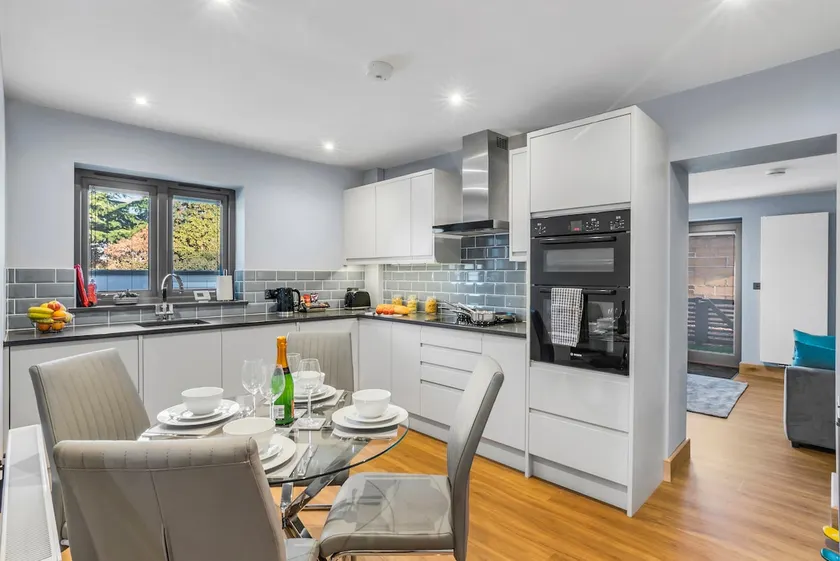 Isabel's wing! A stunning 2 bedroom Property - Image 1