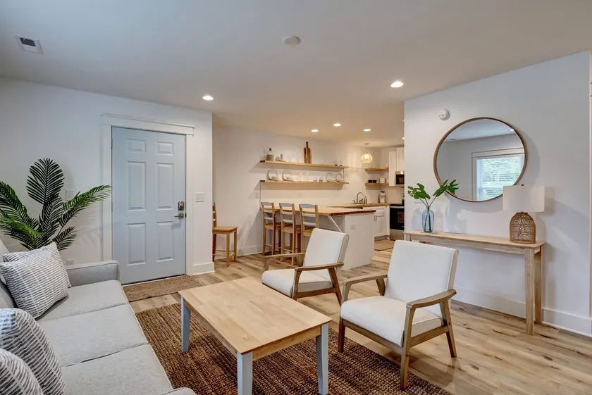 The Perfect Midtown Flat-Newly Renovated near UNCW - Image 1