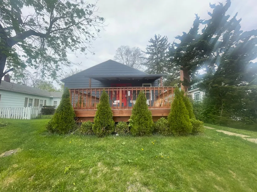 2 Bedrooms Basement Unit separate entrance - Image 1