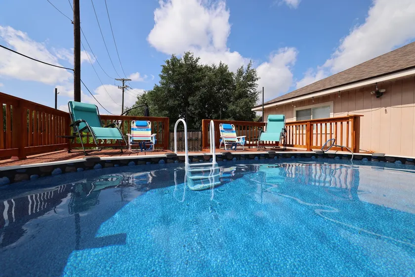 Cozy Casa- Swim Pool/karaoke Lackland AFB Seaworld - Image 1