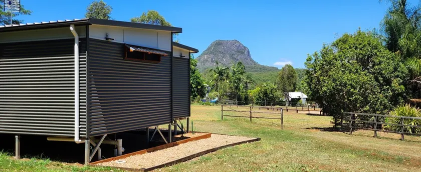 Noosa Hinterland Cottage - Illusion of seclusion - Image 1