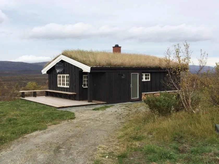 Mountain cabin with panoramic views - Image 1