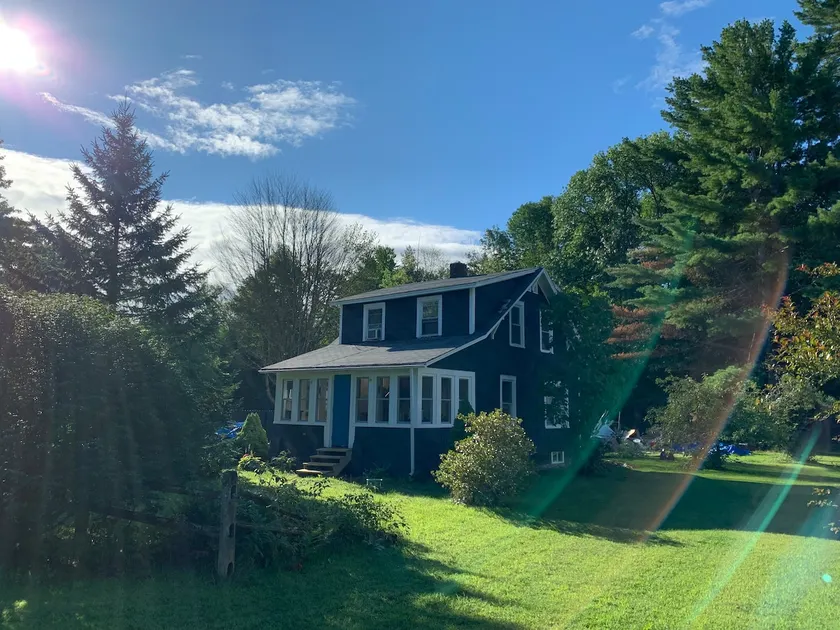 Adirondacks Art Home | Lake Champlain Retreat - Image 1