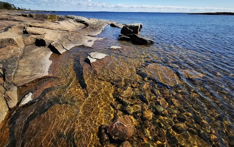 Guest house with rural environment and Lake Vänern nearby - Image 1