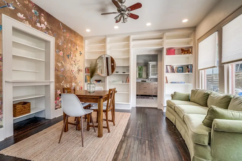 Charming 2 Bedroom home in Bishop Arts - Image 1