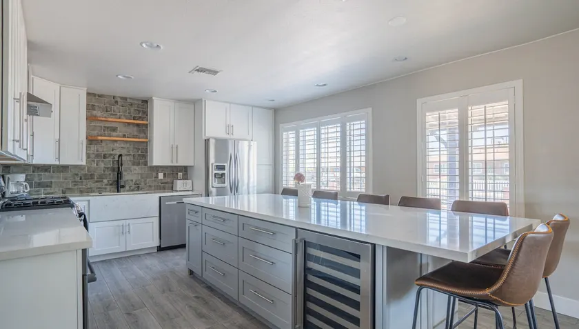 Rhea | 4-Bedroom Dazzling Scottsdale Home - Image 1