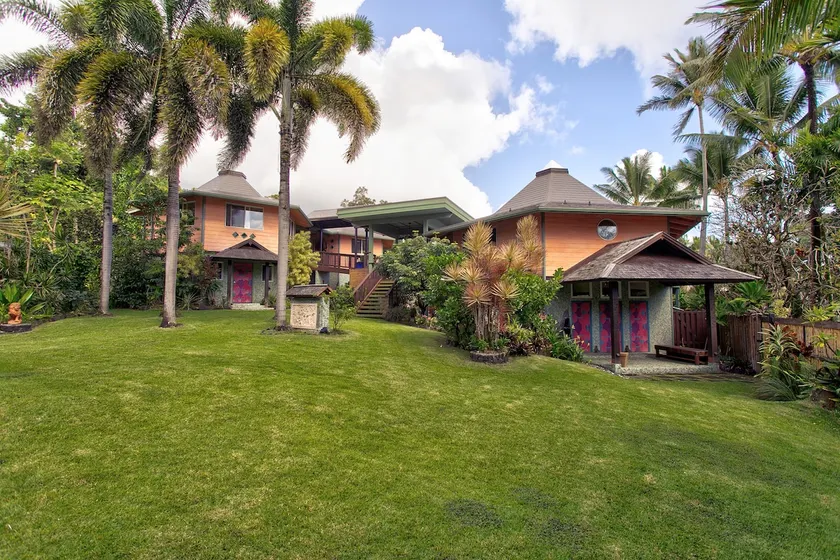 Balinese Beach House With Pool - Image 1