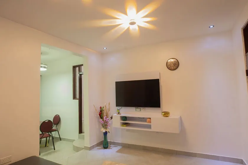 Easily accessible Cozy 2-Bedroom apartment - Image 1