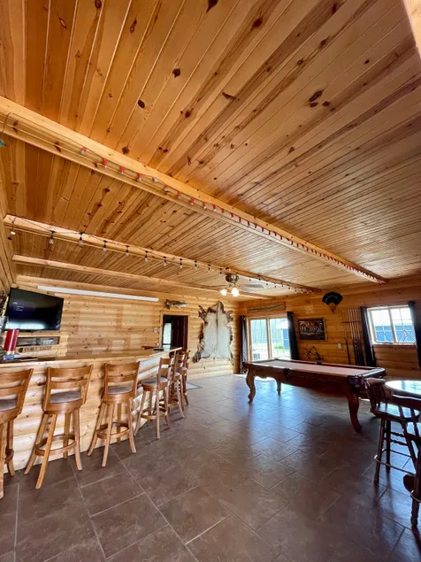 LODGE just outside of Platte, SD - Image 1