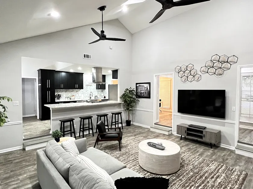 Ft Benning & CSU Spacious Home | Sleeps 11! - Image 1