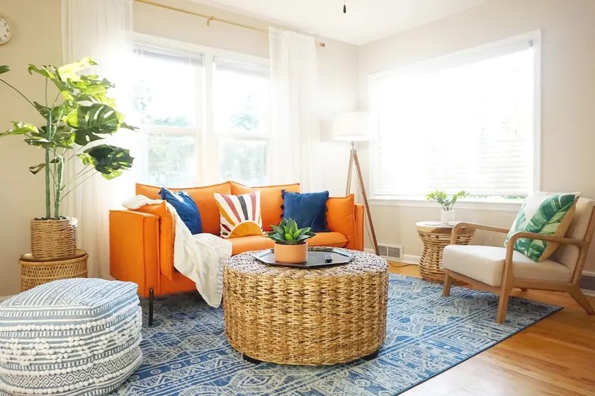 Vibrant Getaway! 2 Baths + Walk in Shower, Great Amenities & Value - Image 1