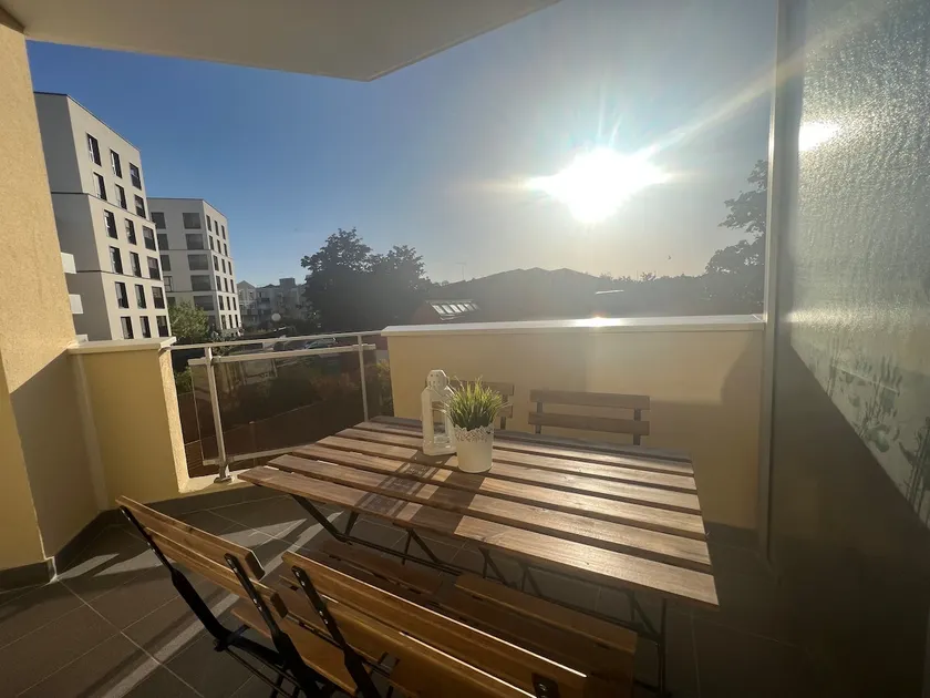 Modern and cozy apartment in Evry - Image 1