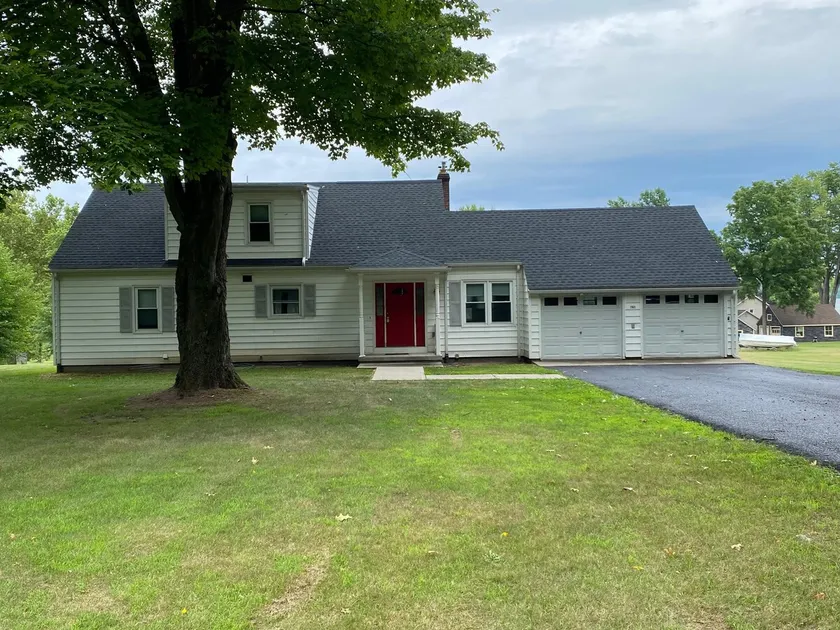 Cozy 4-Bedroom home along Cayuga Lake Wine Trail - Image 1