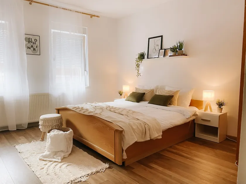 Cozy 2-Bedroom Boho-Themed Home - Image 1