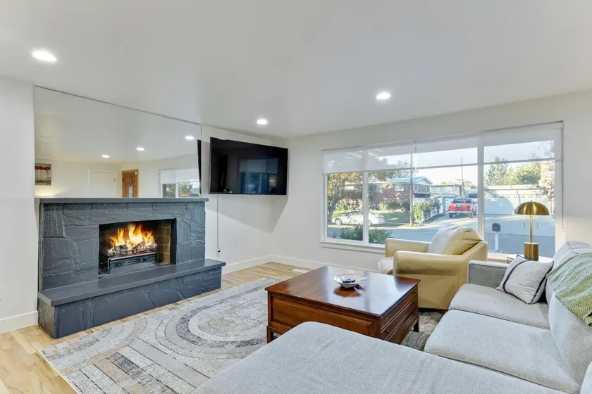 NEW! Modern Mountain SKI, 5BR 3BA w/ Game Room - Image 1