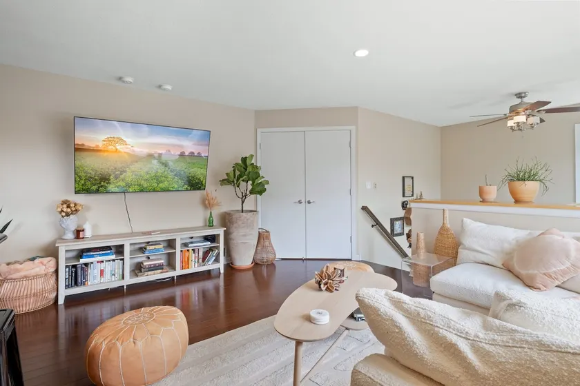 Comfy beds/ Heart of NE/close to US Bank Stadium - Image 1