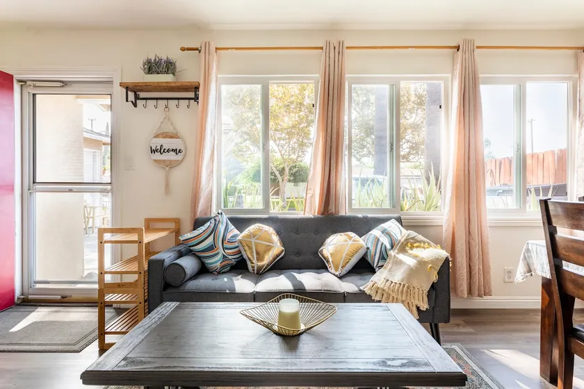 3BR House Close to Everywhere - Image 1