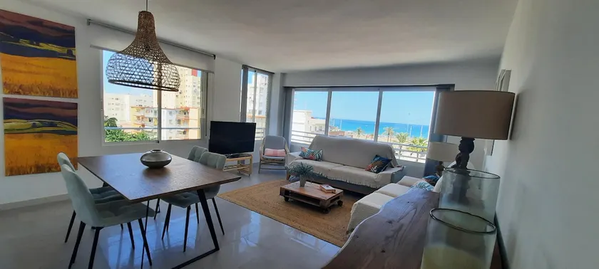 Reformed apartment with Sea Views, 5th floor - Image 1