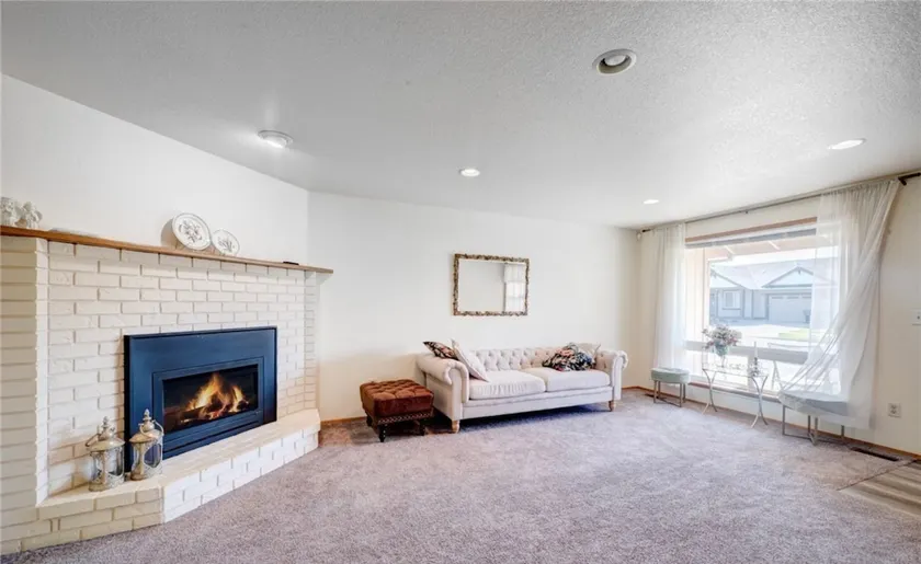 COZY 2-BEDROOM SUMNER RETREAT - Image 1