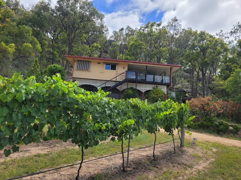 Shiraz Cottage @ View Wine Ballandean - Image 1