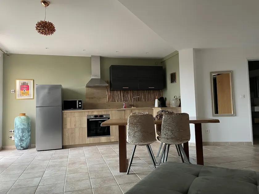 Quiet rental close to beaches and mountains. - Image 1