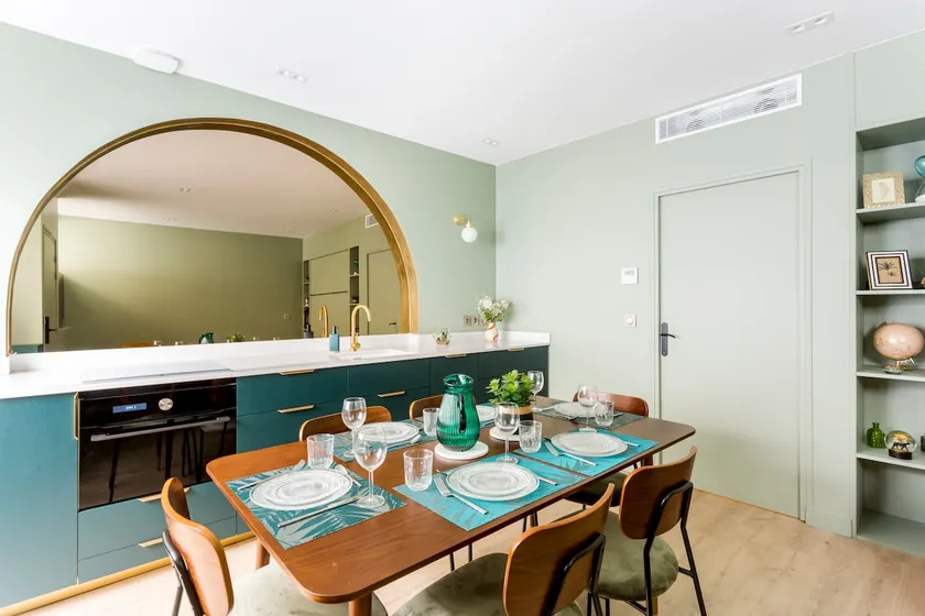Relais Cocorico 2 bedrooms 2 bathrooms, spa bath, air-conditioning, living room - Image 1