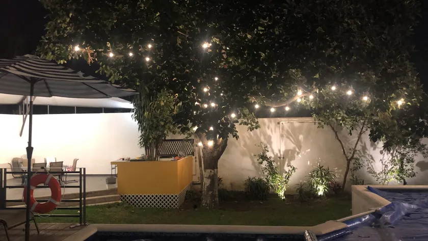 Rent an exclusive villa with a pool - Image 1