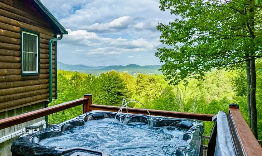 Secluded 3Br/2.5Ba w/Hot Tub & Mountain View!  - Image 1