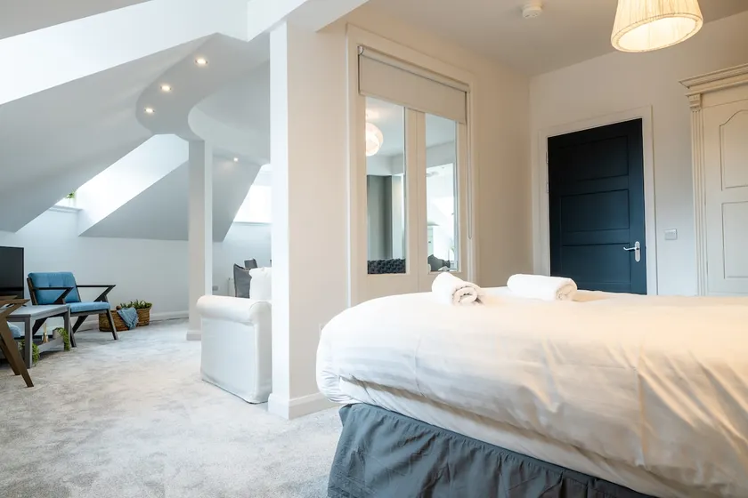 3 Bryan Street · Bryan Street No. 3 - Stunning & Spacious - Image 1