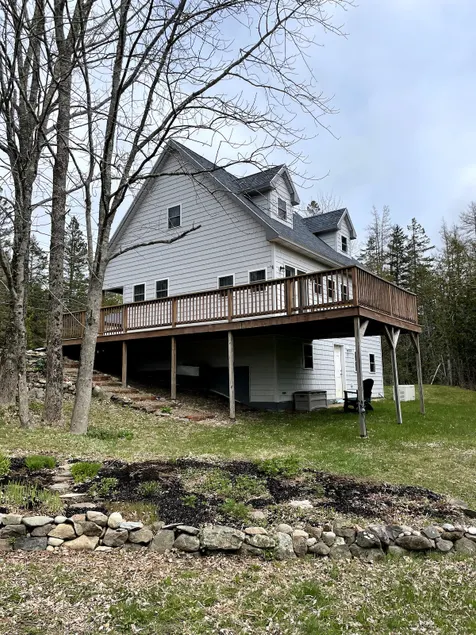 Full 4 bed home on Cobscook Bay - Image 1