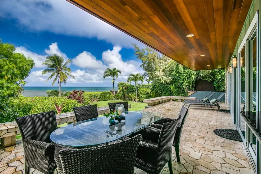 Breathtaking Villa on the North Shore of Oahu - Image 1