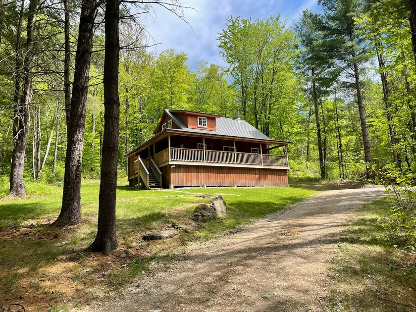 Mount Anthony Cabin - Image 1