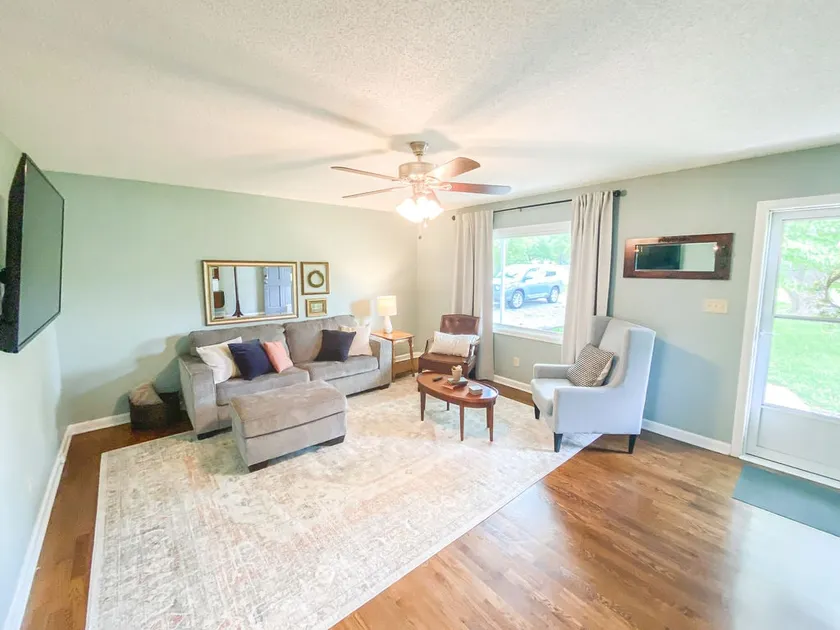 The Aviary Cottage:  Bunkbed, Near Playground, Swing, Full Fence, Central to all - Image 1