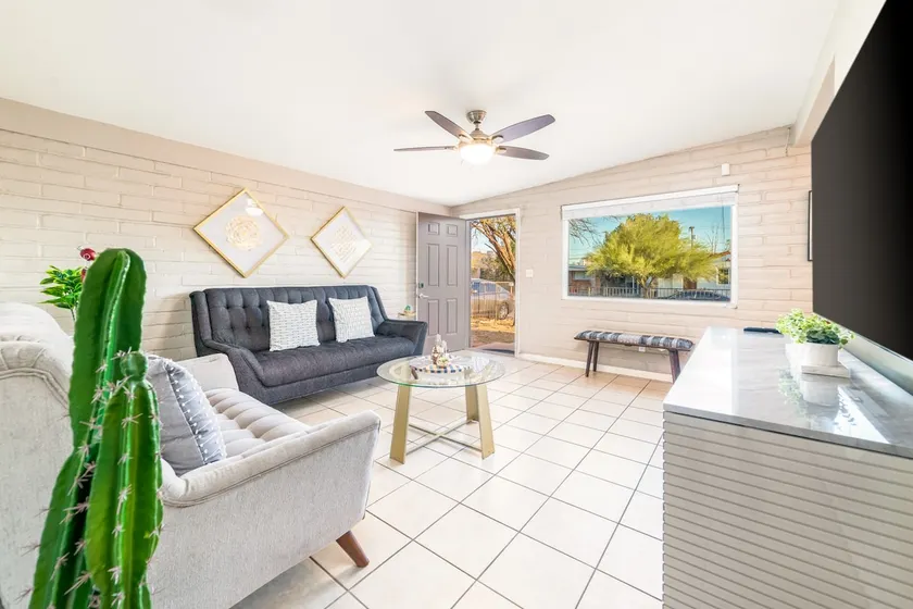 Charming 4BR Oasis: Private Backyard! - Image 1