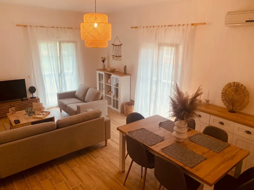 Boho Apartment at the Beach - Image 1