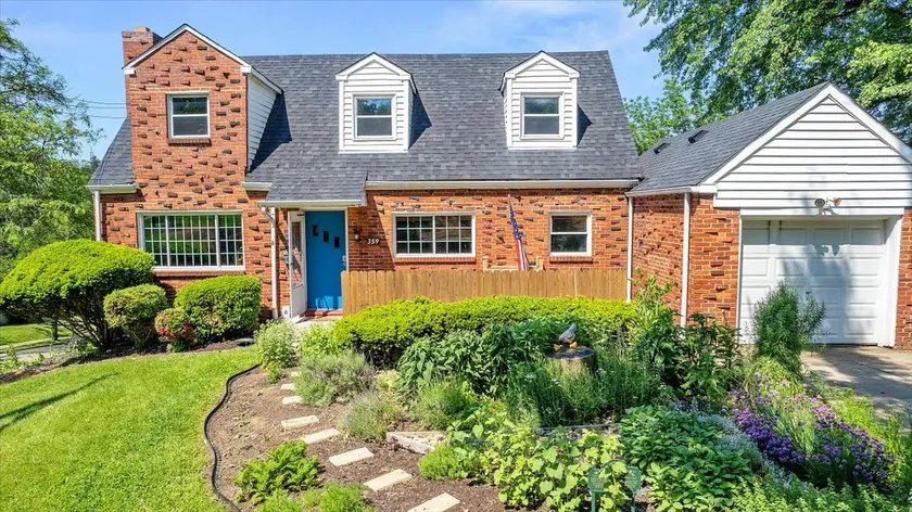 Pittsburgh Retreat 3-Bedrooms and beautiful Garden - Image 1