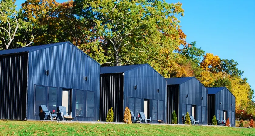 4 Modern Lakeside Cabins/Hermann, MO - Image 1
