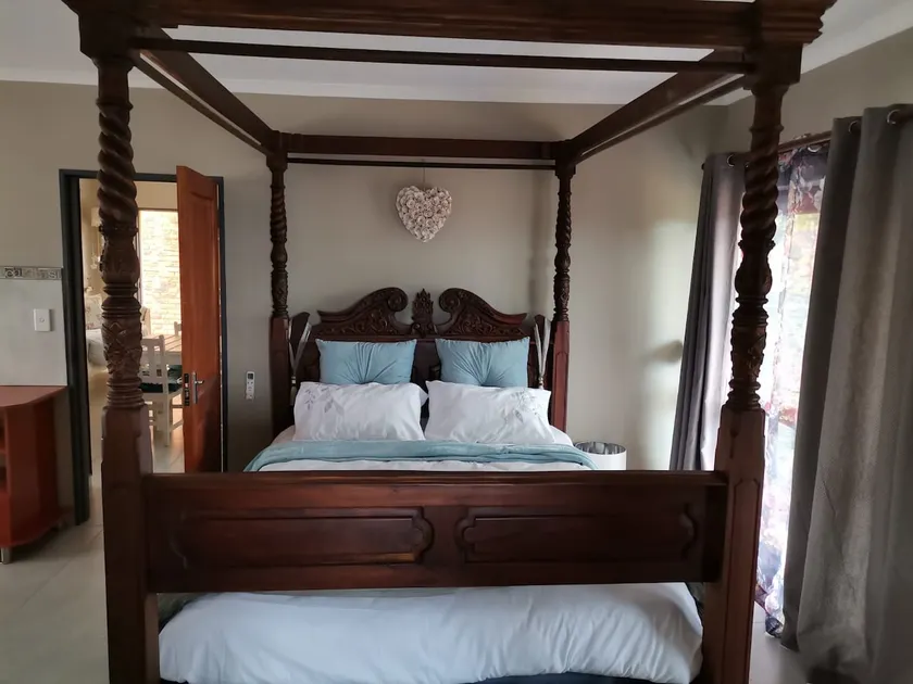 LOVELY ONE BEDROOM OASIS - Image 1
