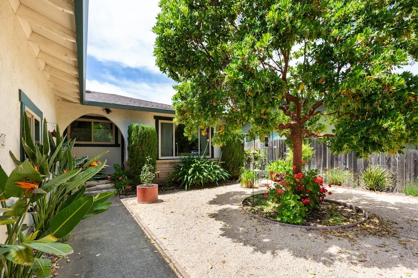 Serene Sonoma Home, Walk/bike downtown in minutes - Image 1