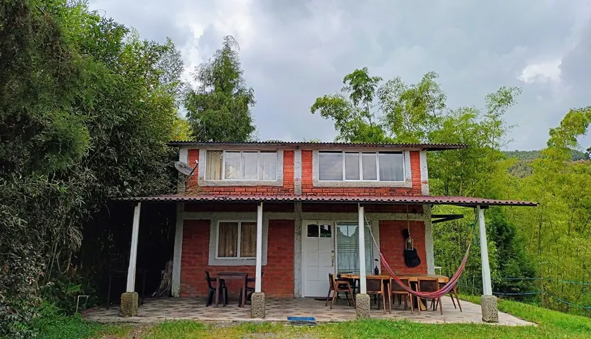 Hostal Takuaras - Image 1