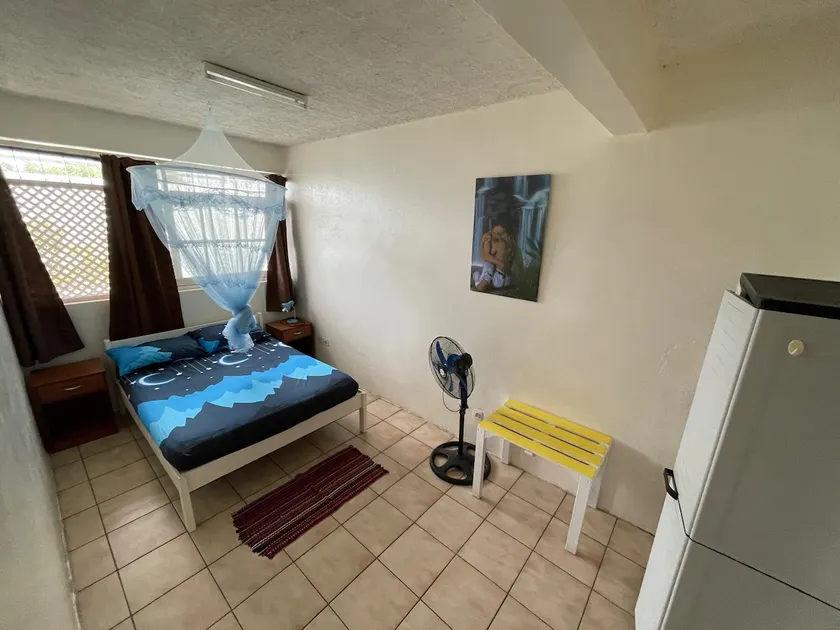 Apartment in the Central Village of Fare Huahine - Image 1
