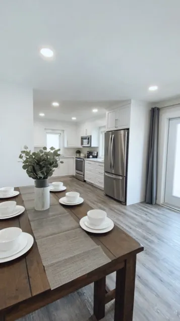 NEW! Charming Farmhouse located at Austin - Image 1