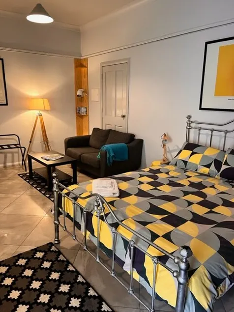 ‘Western Tiers’ apartment in heritage building - Image 1