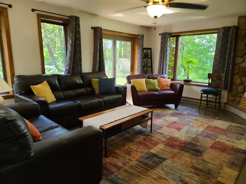St. Louis River 3 Bedroom Home with Incredible View - Image 1