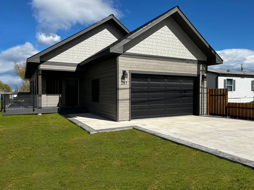 4 Bedroom 3 Bath ENTIRE HOME near Flathead Lake - Image 1
