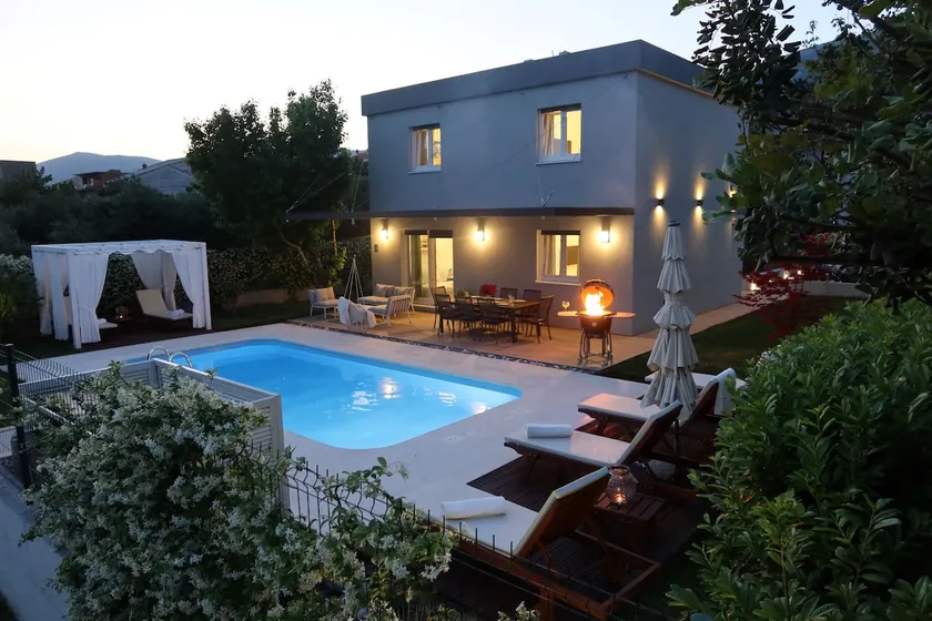 The Cube, Luxury Villa with private pool - Image 1