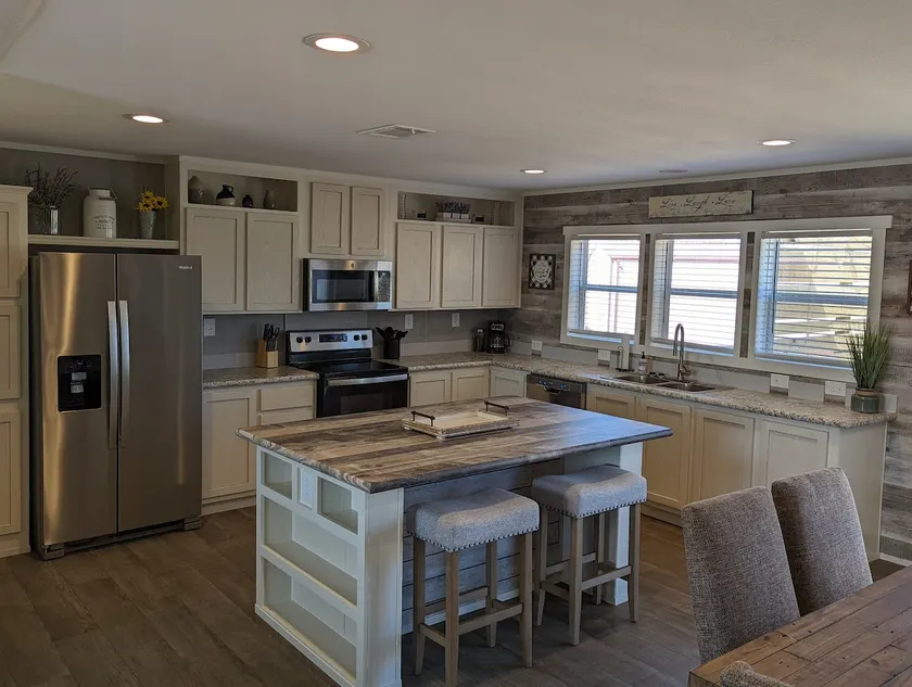 Lake Texoma Family Retreat - Image 1