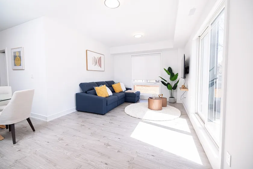 Luxury New Apartment, Mins To All Falls Attraction - Image 1