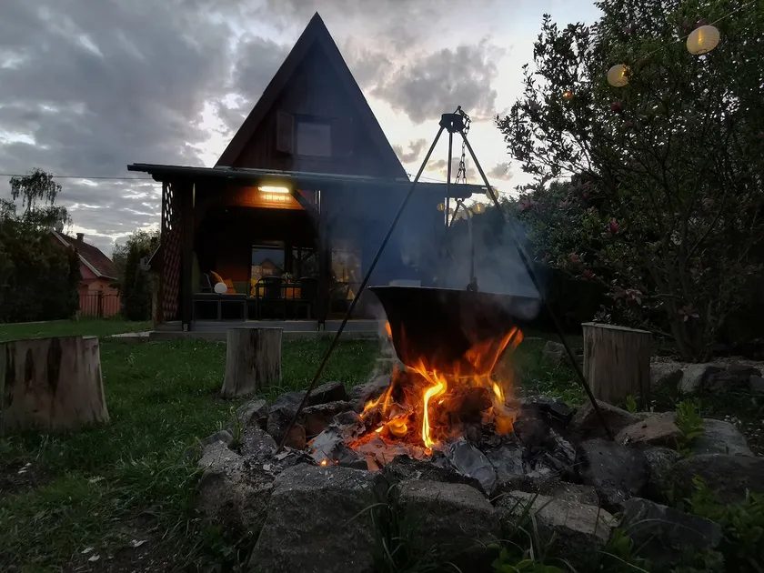Gabilak Guesthouse - The fabulous city forest cottage - Image 1
